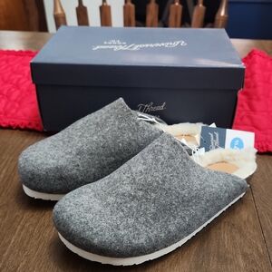 NWT Universal Thread Bev Flats Size 7.5